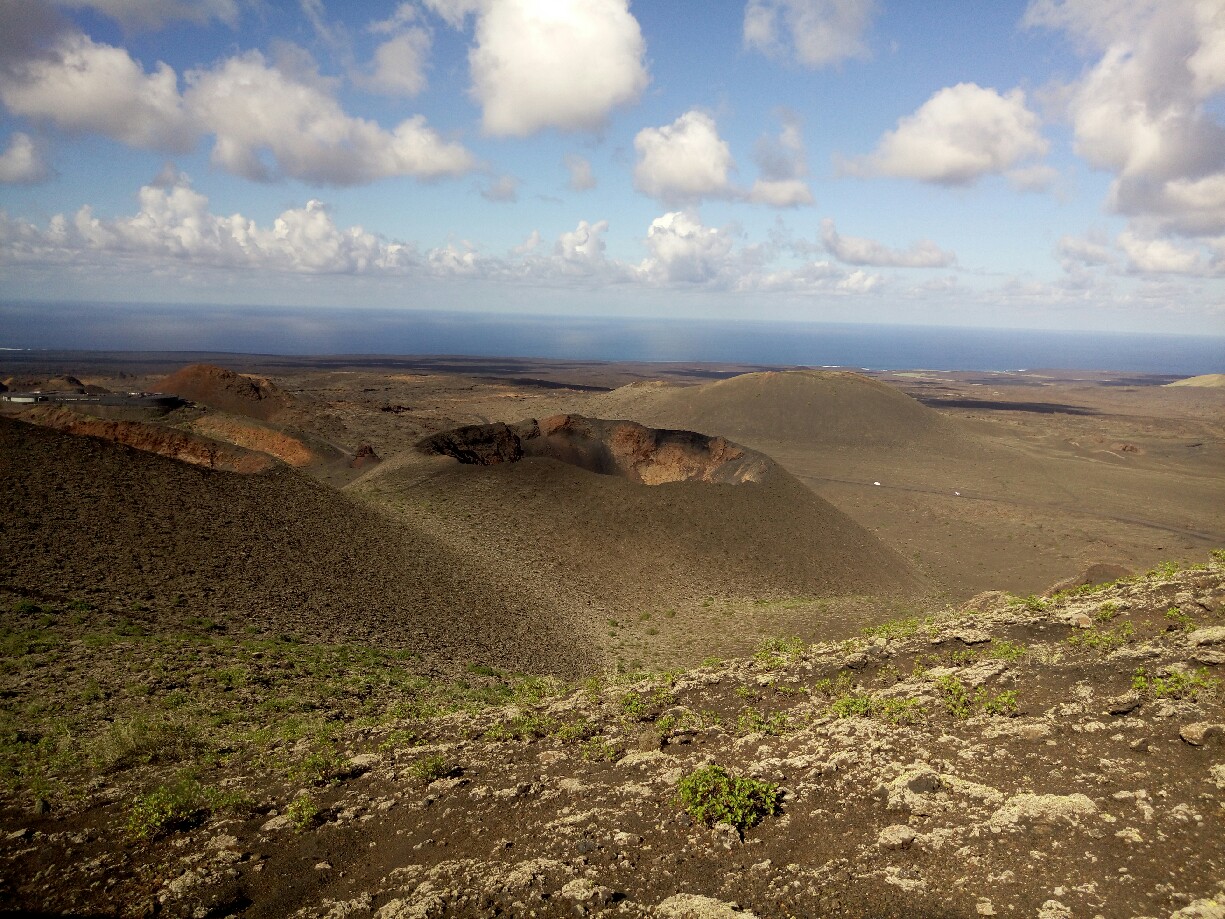 vulkaan lanzarote.jpg